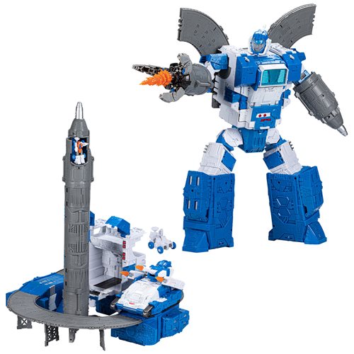 Transformers Generations Selects Titan Class Guardian Robot and Lunar-Tread