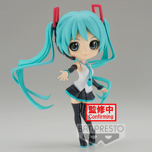 Vocaloid Hatsune Miku V4X Style Version A Q Posket Statue